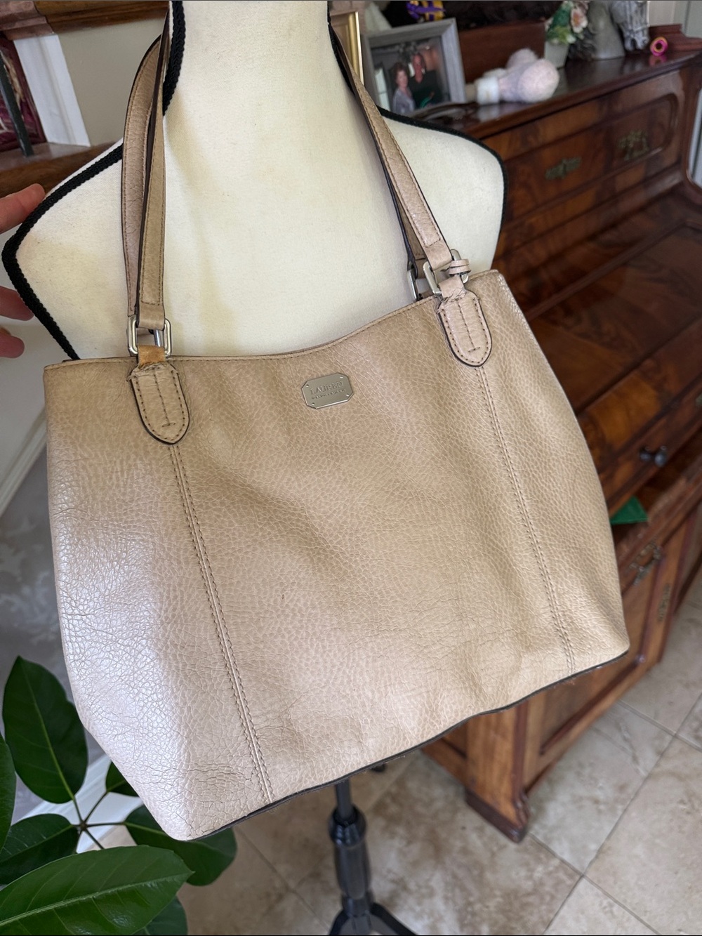 LAUREN by RALPH LAUREN ladies tan leather tote - Picture 12 of 15
